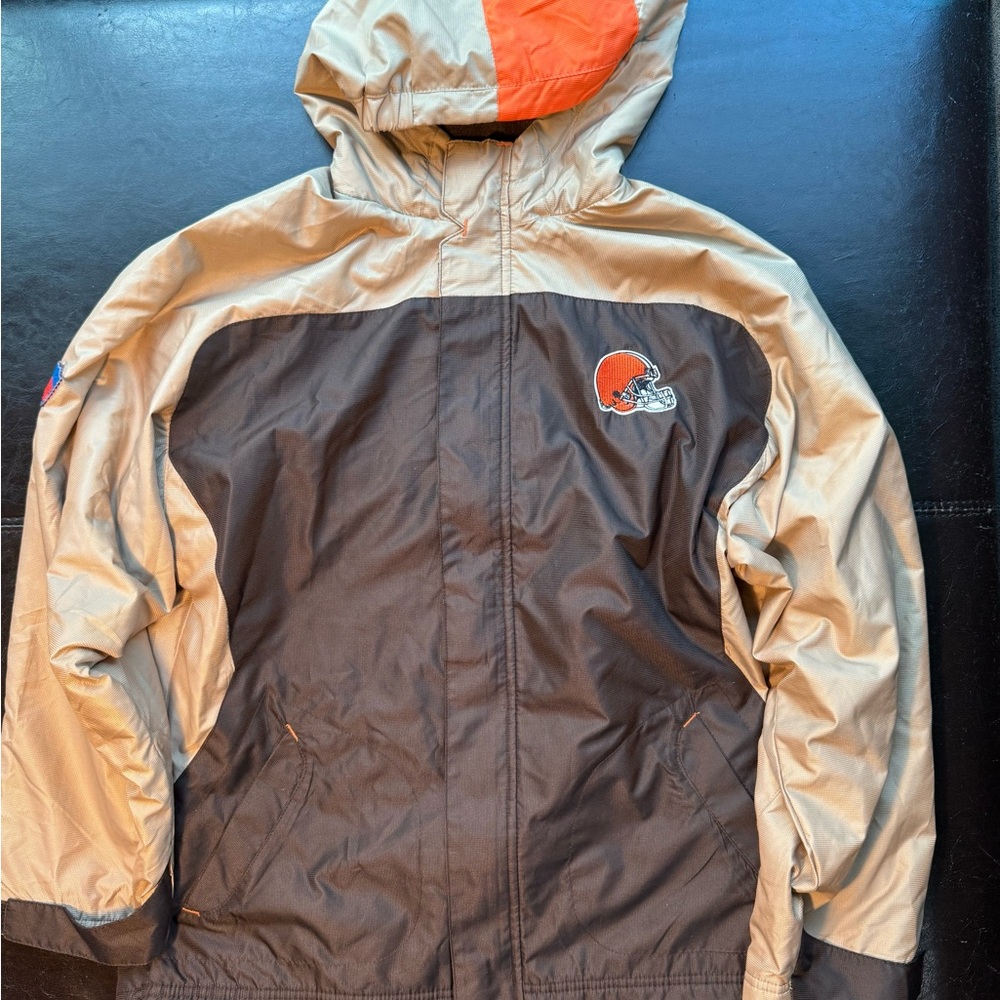 (Clearance)Reebok NFL Team on Field Apparel Cleveland Browns jacket/windbreaker.